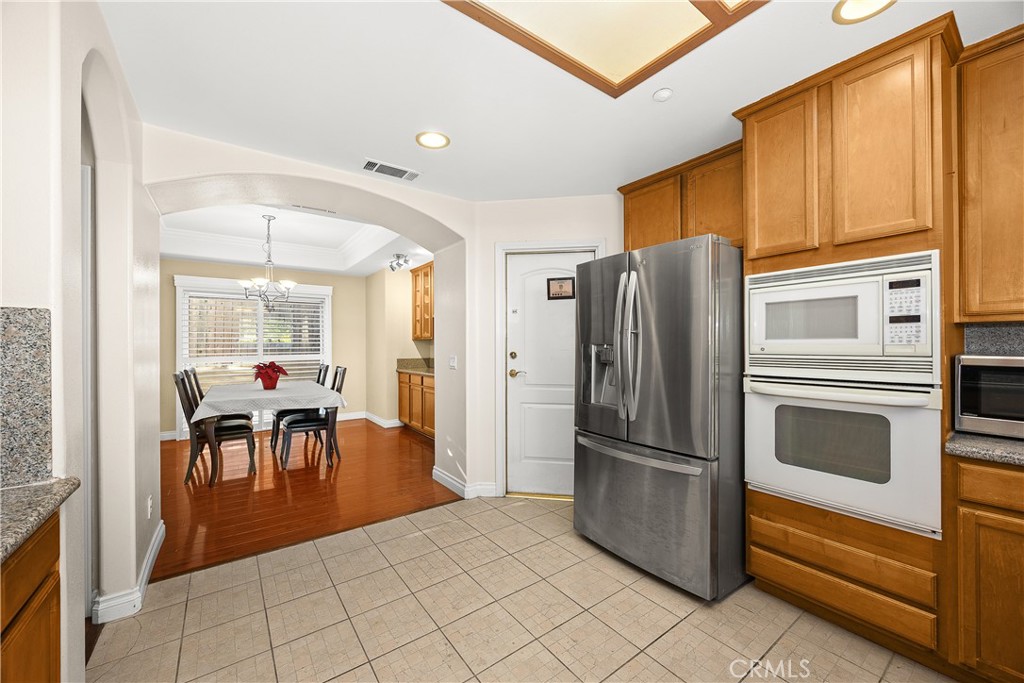 MLS #WS25266919 image #17