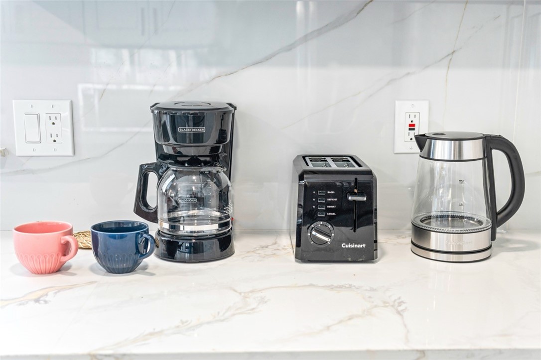 MLS #WS25266997 image #18