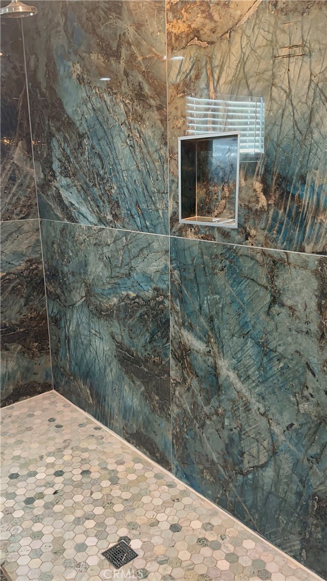 MLS #WS25267069 image #19