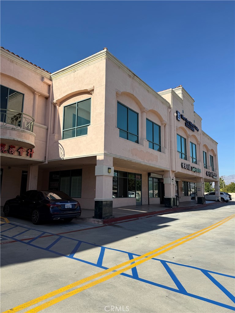 MLS #WS25267133 image #8