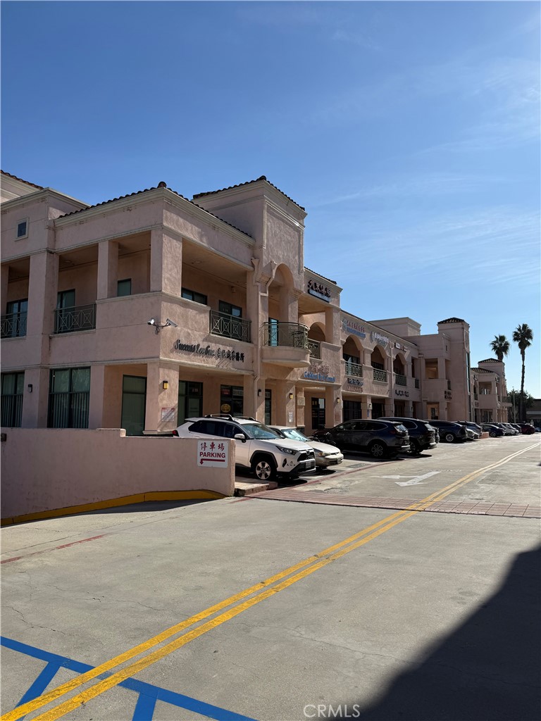 MLS #WS25267133 image #9