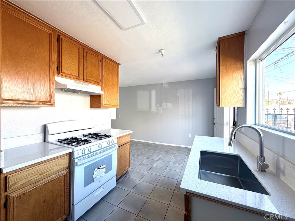 MLS #WS25267155 image #5