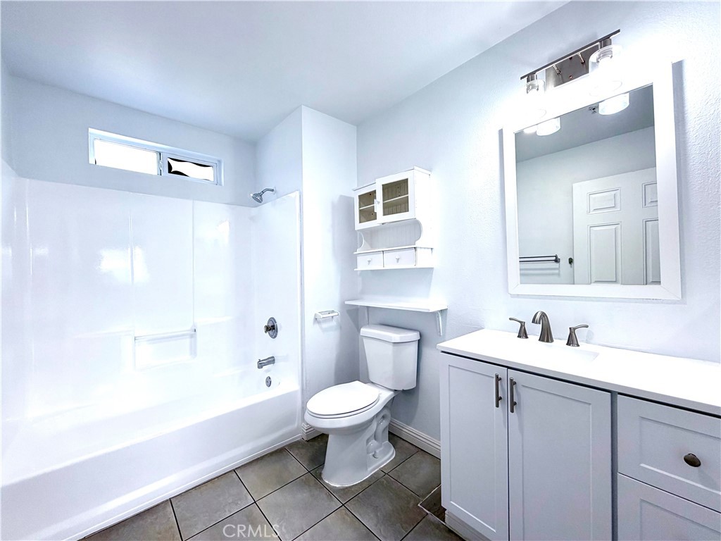 MLS #WS25267155 image #8