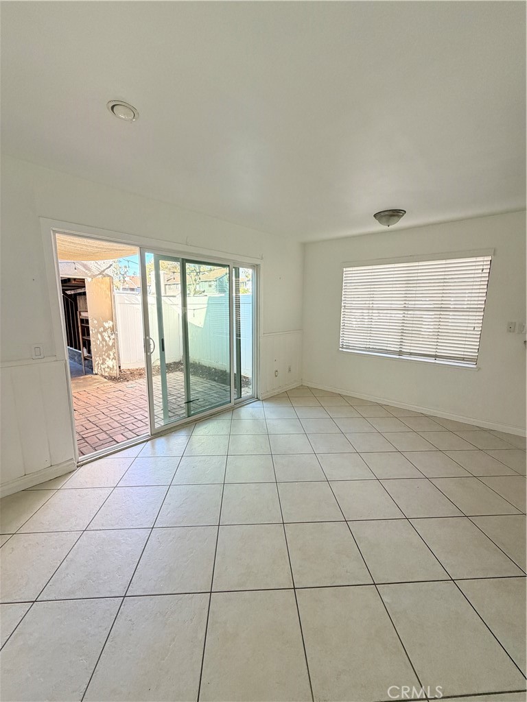 MLS #WS25267406 image #10