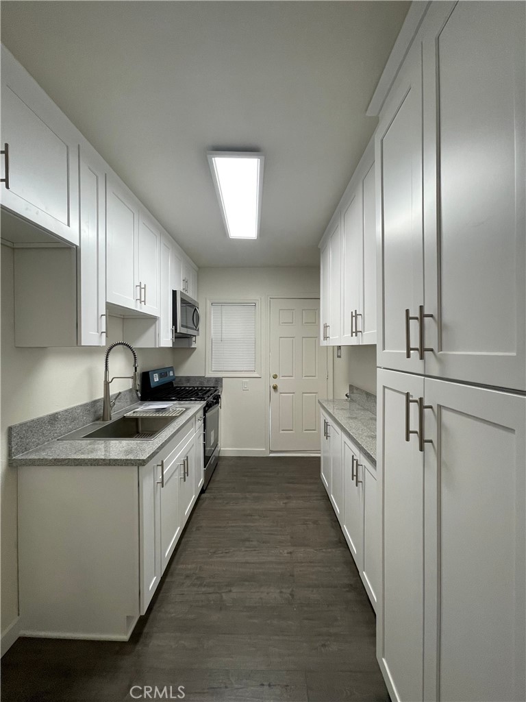 MLS #WS25267422 image #5