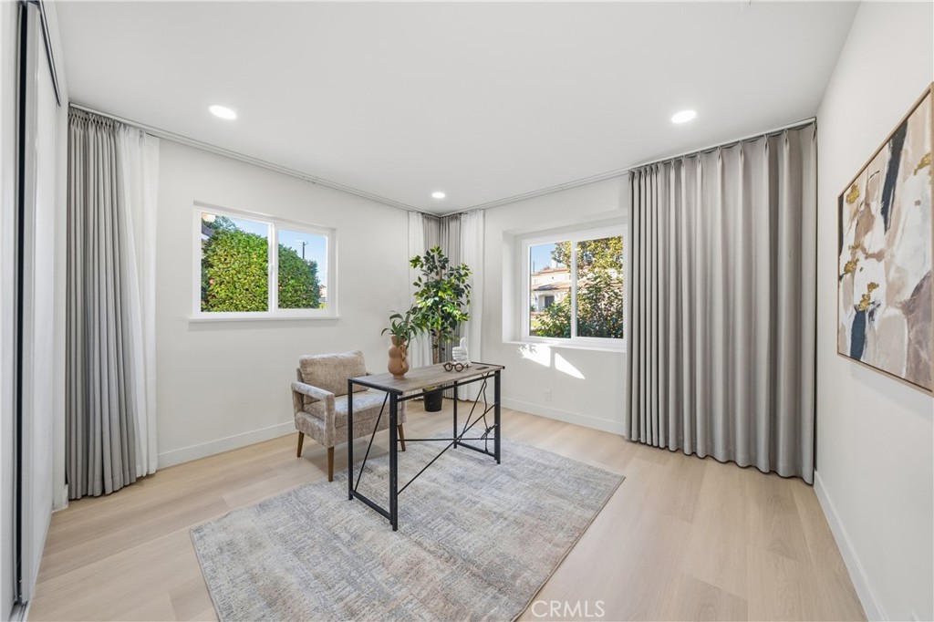 MLS #WS25267481 image #13