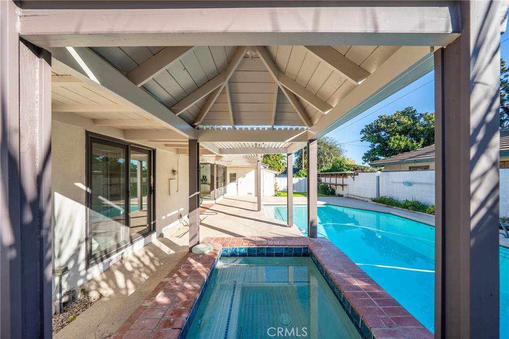 MLS #WS25267481 image #17