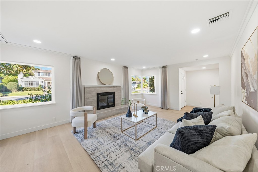 MLS #WS25267481 image #3