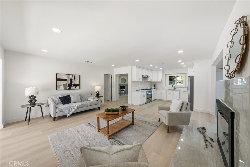 MLS #WS25267481 image #5