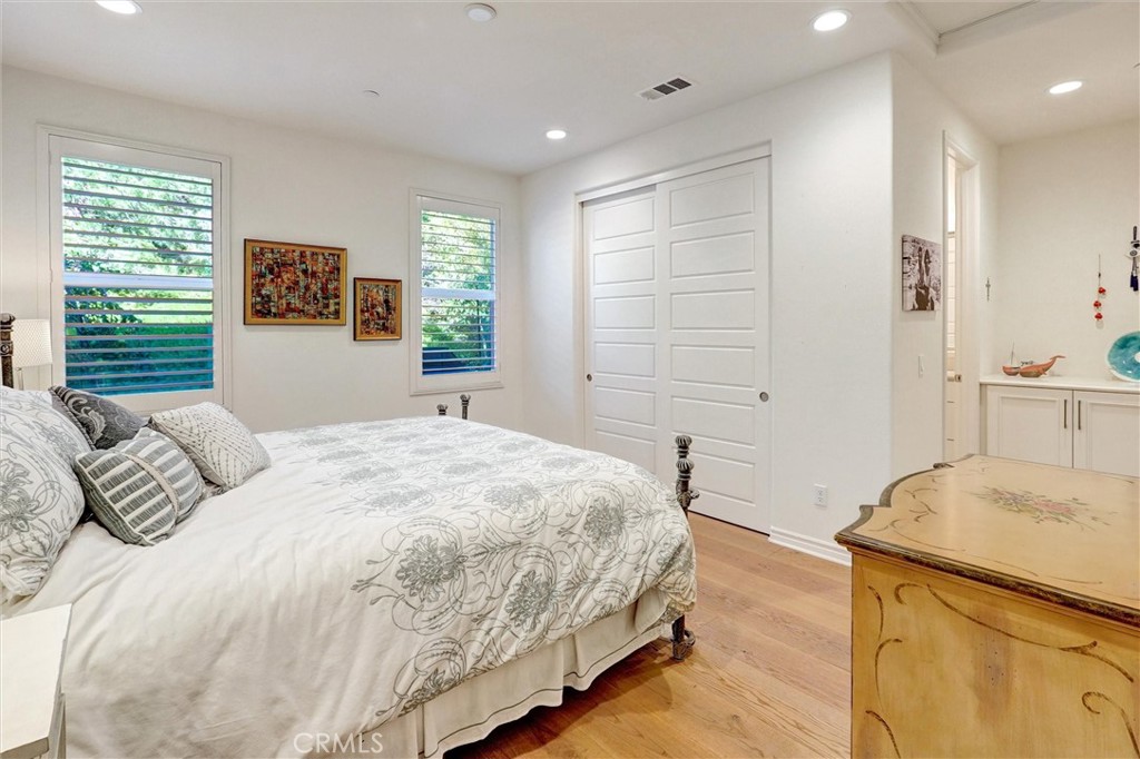 MLS #WS25267487 image #27