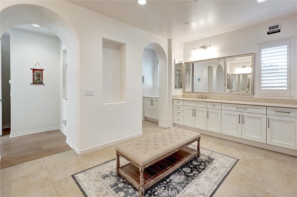 MLS #WS25267487 image #36