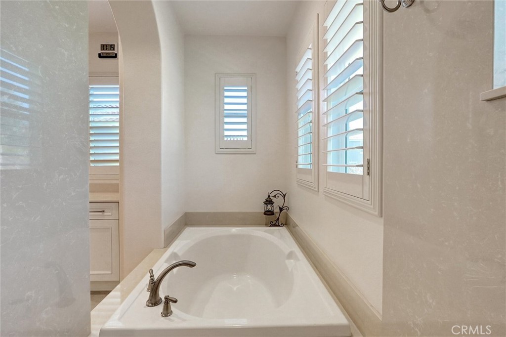 MLS #WS25267487 image #38