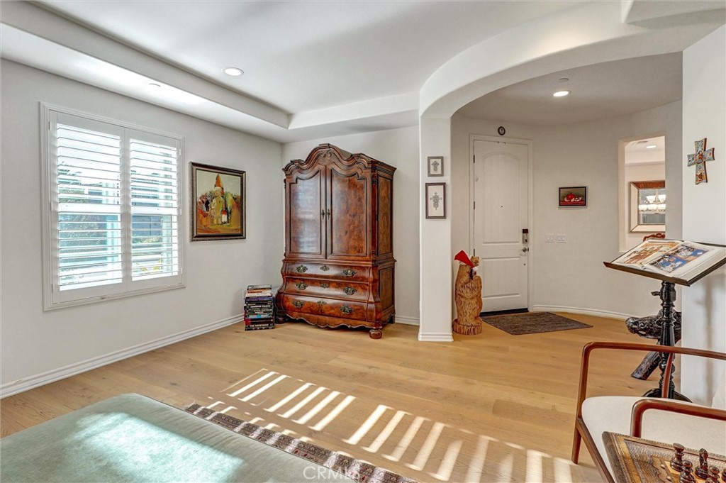 MLS #WS25267487 image #6