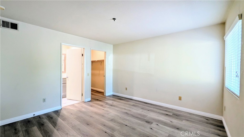 MLS #WS25267700 image #9