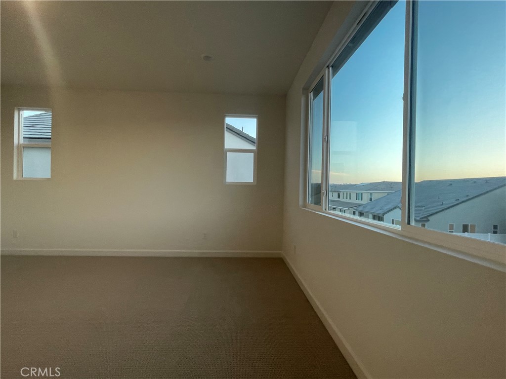 MLS #WS25267717 image #13