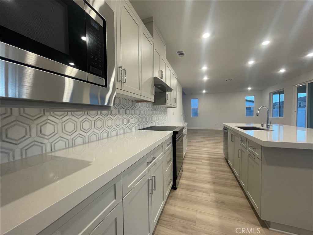 MLS #WS25267717 image #21