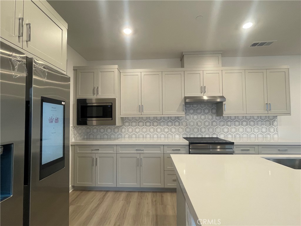 MLS #WS25267717 image #4