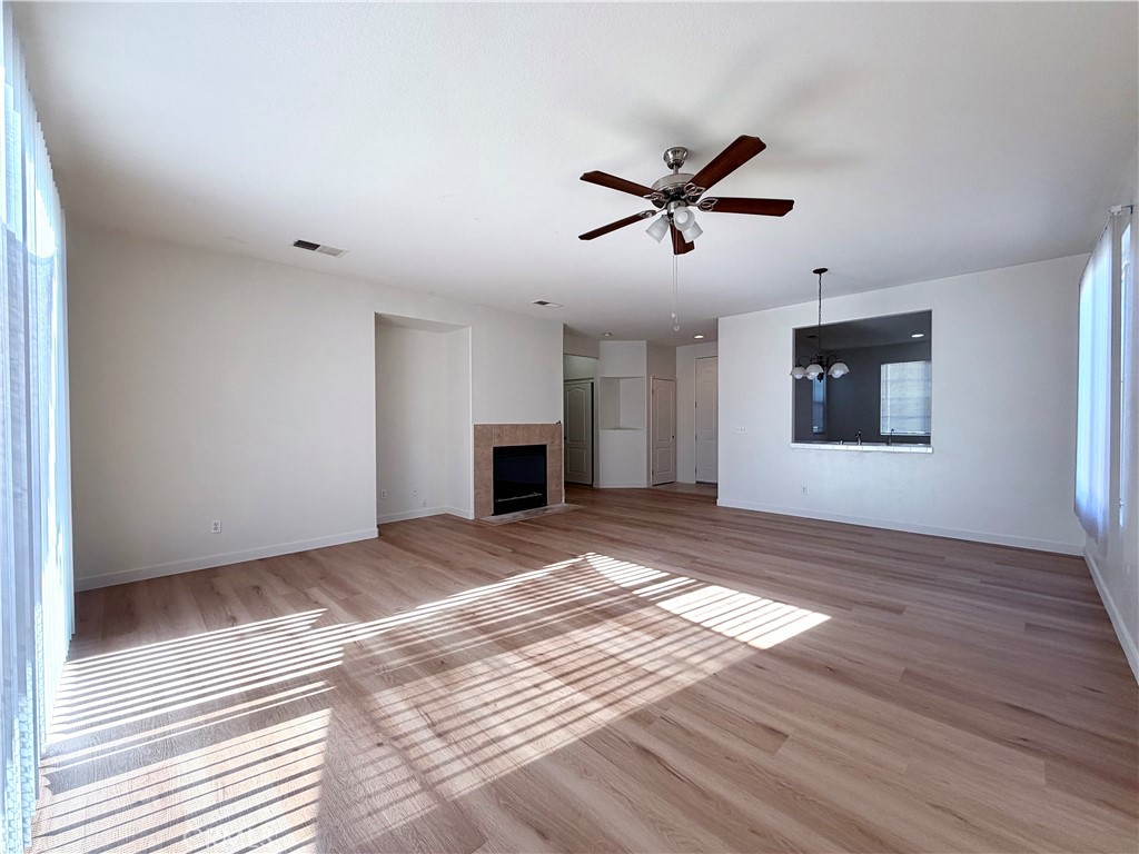 MLS #WS25267757 image #2