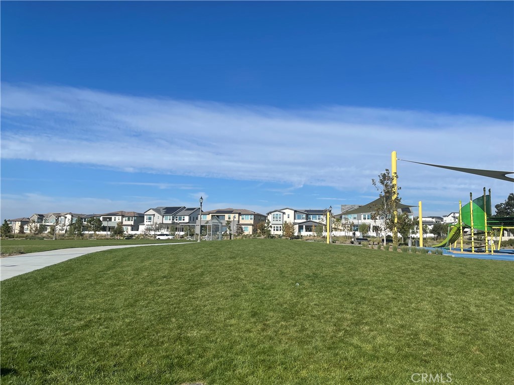 MLS #WS25267963 image #1