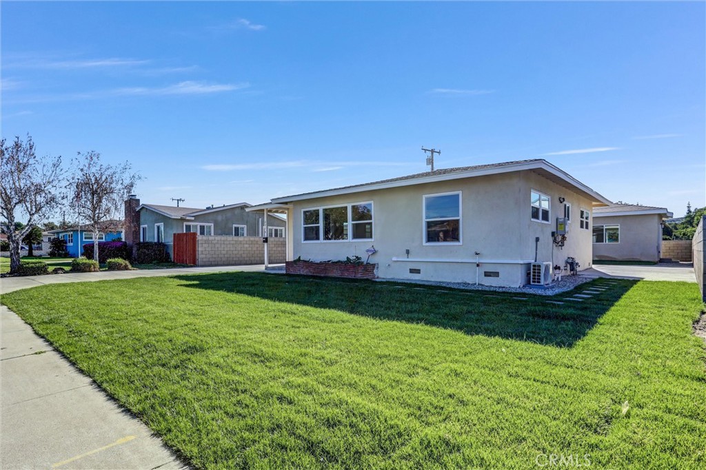 MLS #WS25268015 image #1