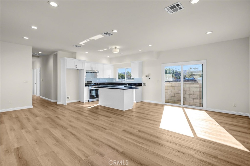 MLS #WS25268015 image #26