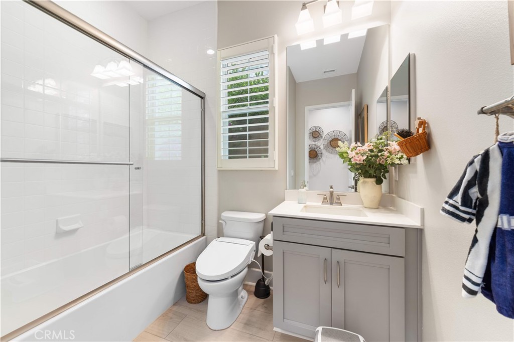 MLS #WS25268018 image #16