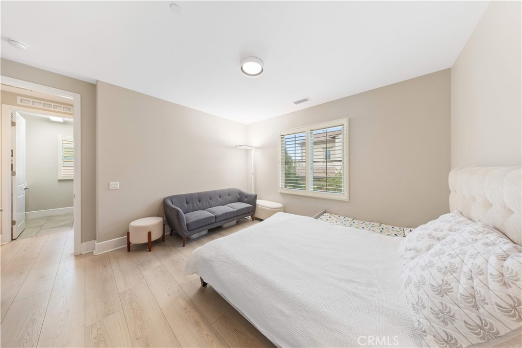 MLS #WS25268018 image #27