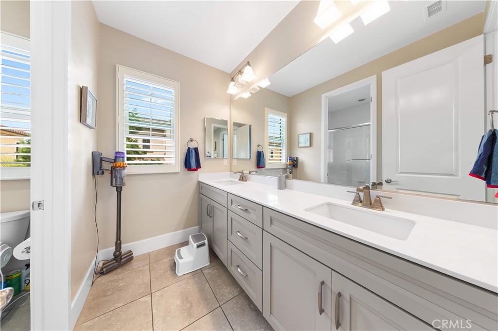 MLS #WS25268018 image #28