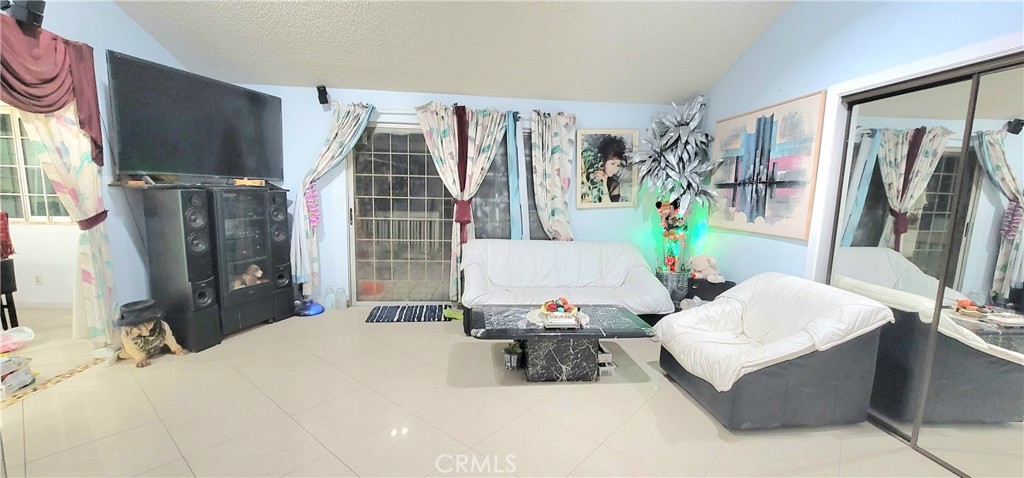 MLS #WS25268038 image #24