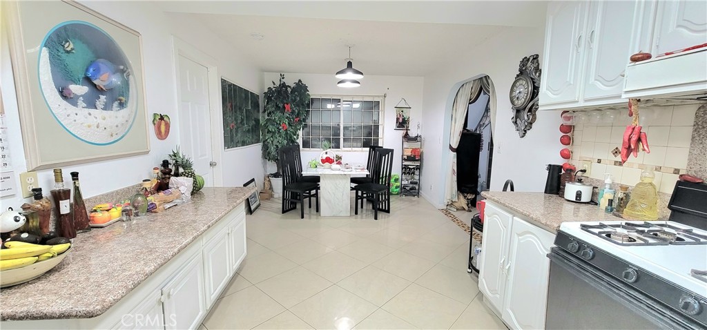 MLS #WS25268038 image #32