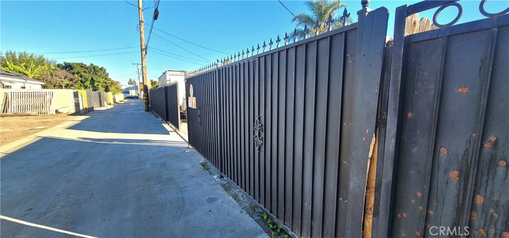 MLS #WS25268038 image #36