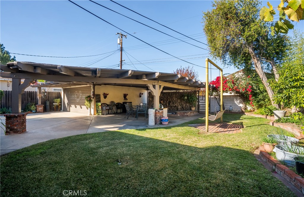 MLS #WS25268192 image #16