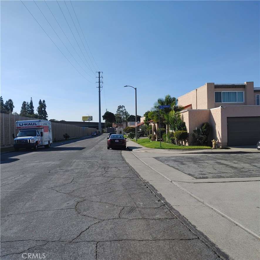 MLS #WS25268270 image #14