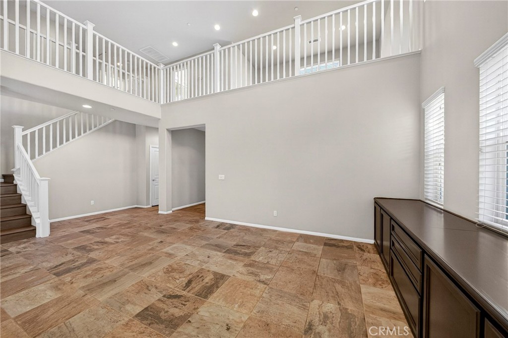 MLS #WS25268273 image #14