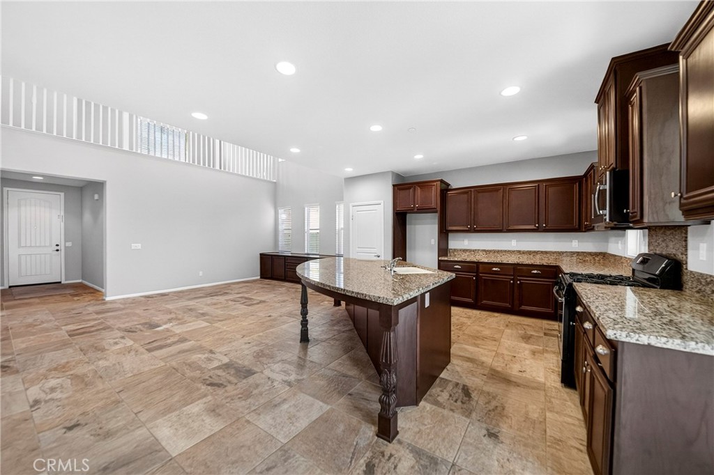 MLS #WS25268273 image #17