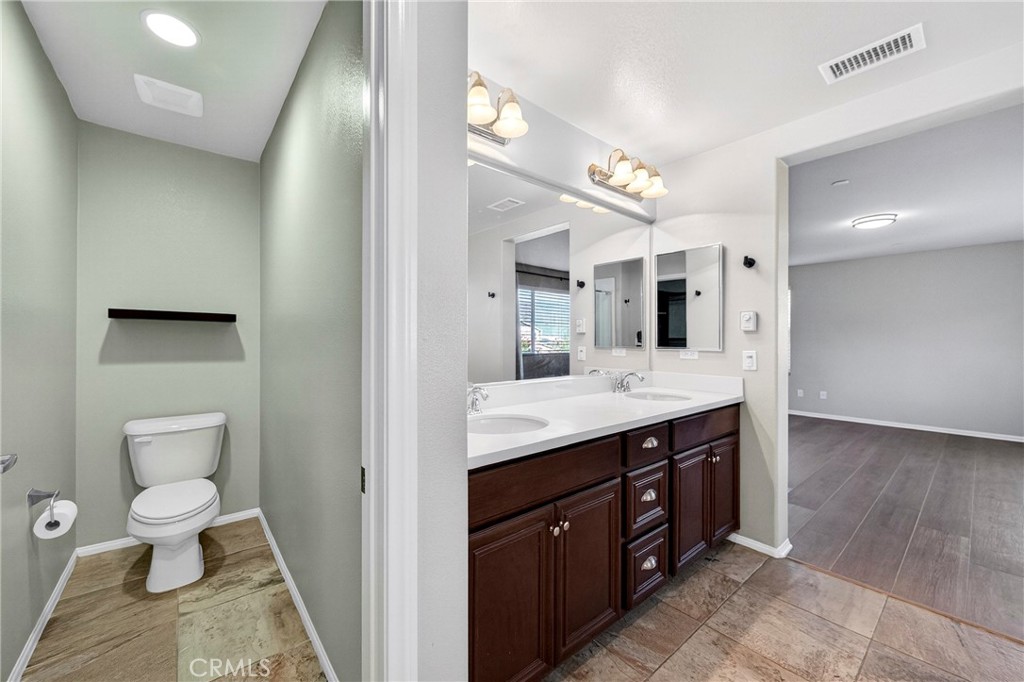 MLS #WS25268273 image #44