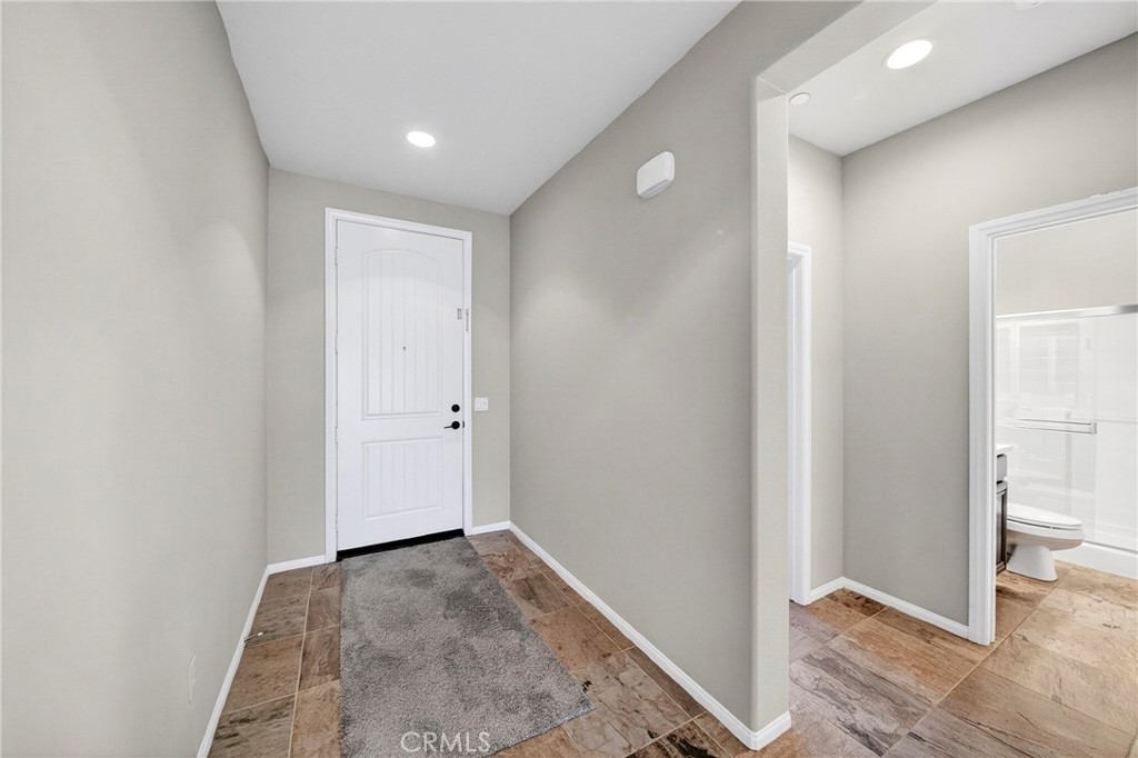 MLS #WS25268273 image #8