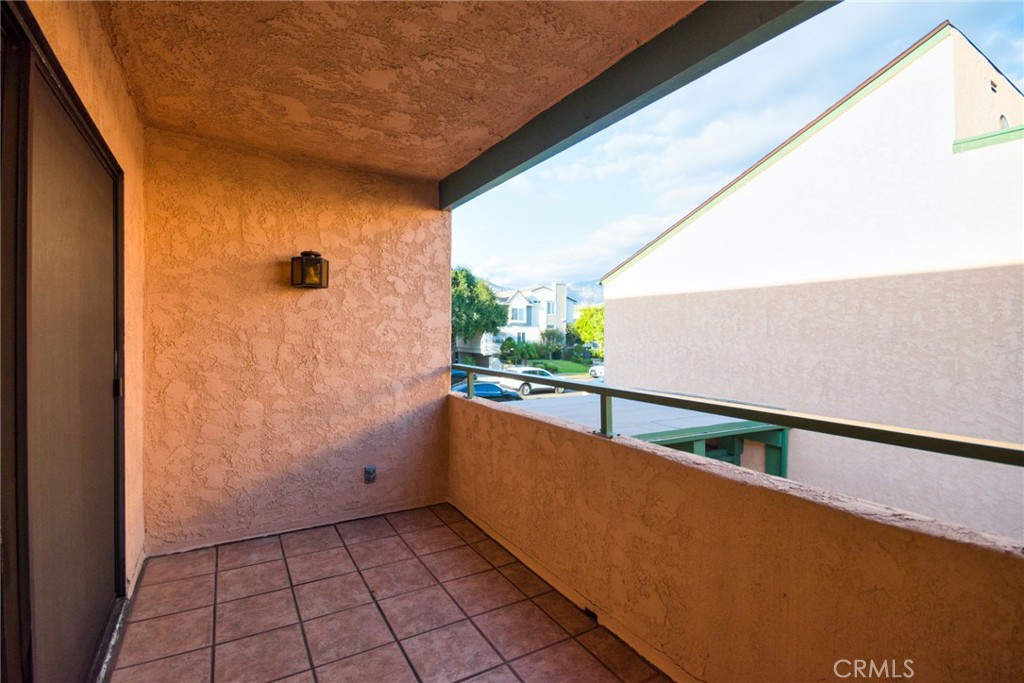 MLS #WS25268579 image #10