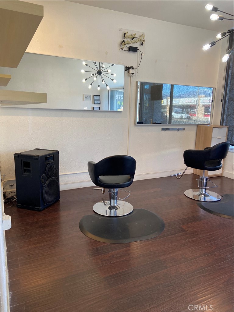 MLS #WS25268667 image #2