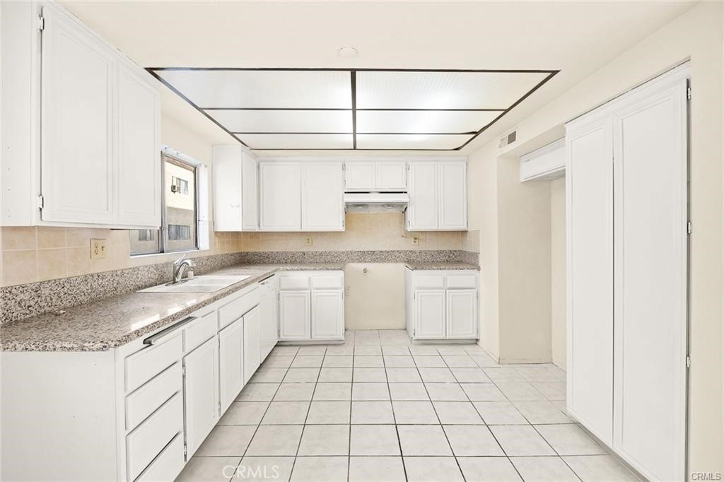 MLS #WS25268676 image #5