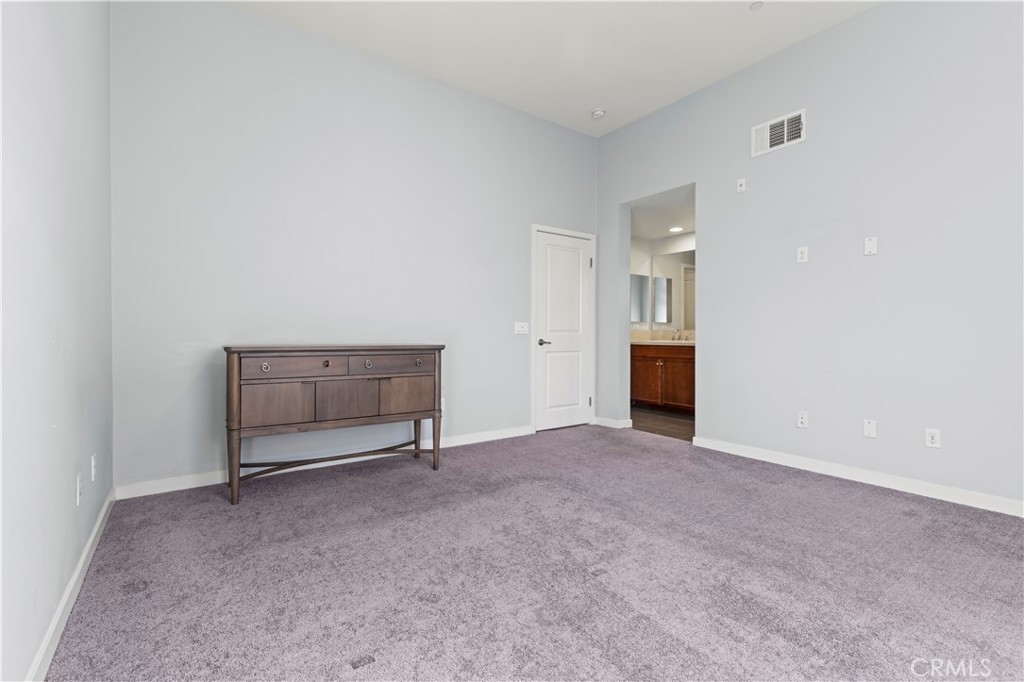 MLS #WS25268683 image #16