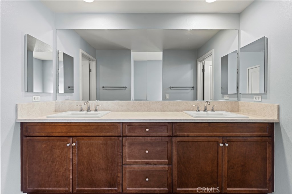 MLS #WS25268683 image #17