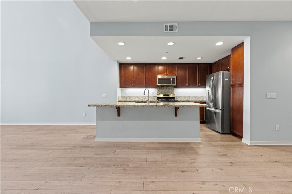 MLS #WS25268683 image #5