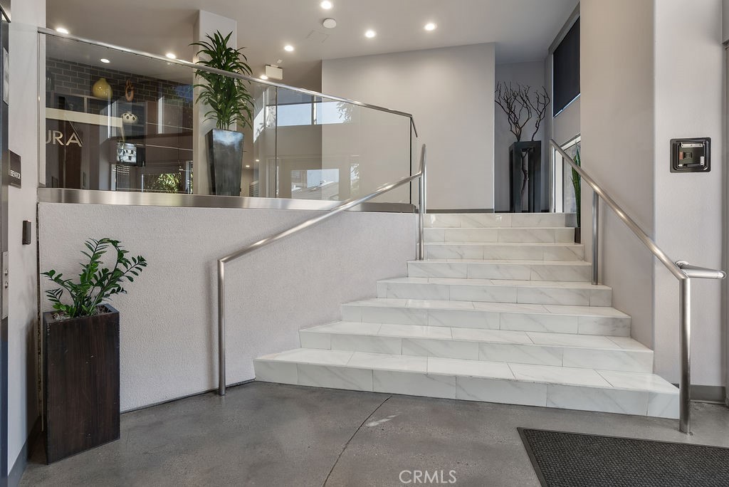 MLS #WS25268692 image #35