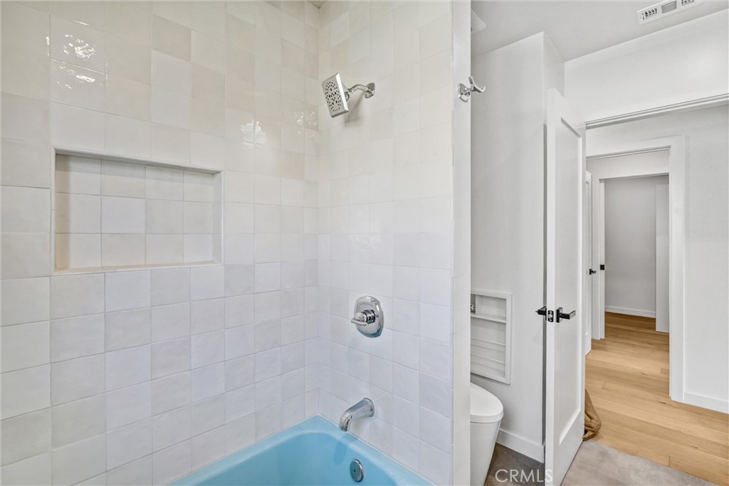 MLS #WS25269028 image #10