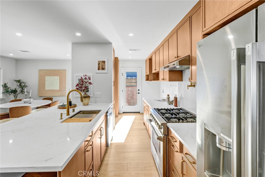 MLS #WS25269028 image #5