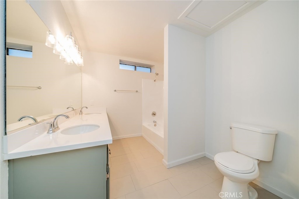 MLS #WS25269233 image #9