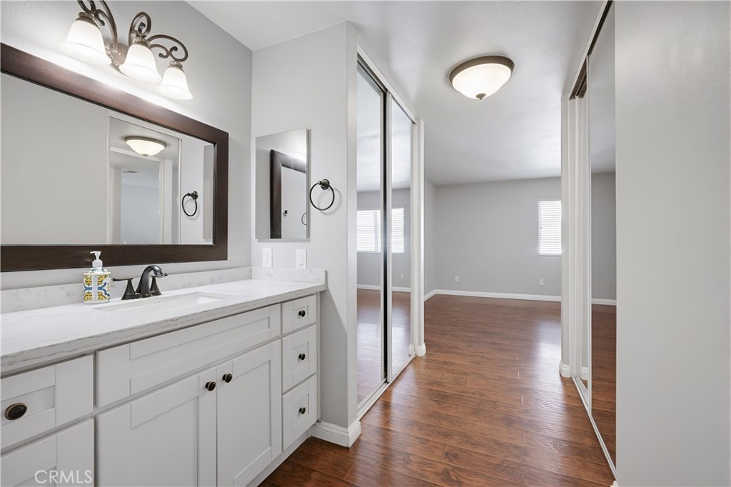 MLS #WS25269257 image #12