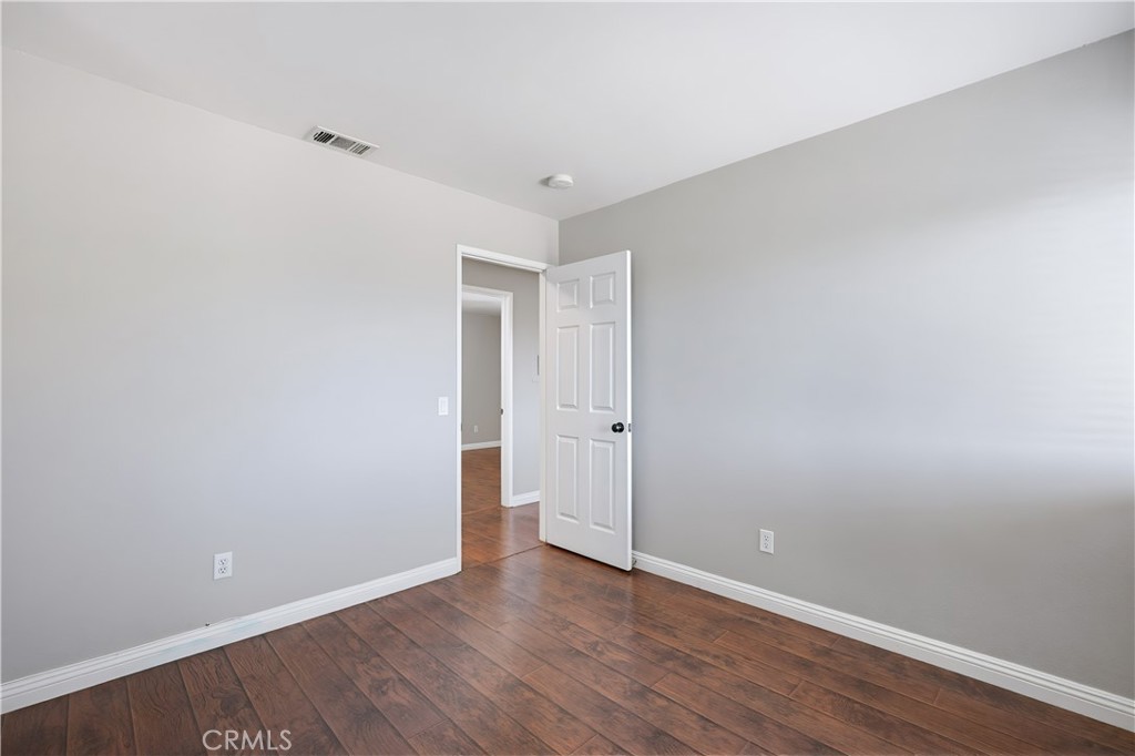 MLS #WS25269257 image #17