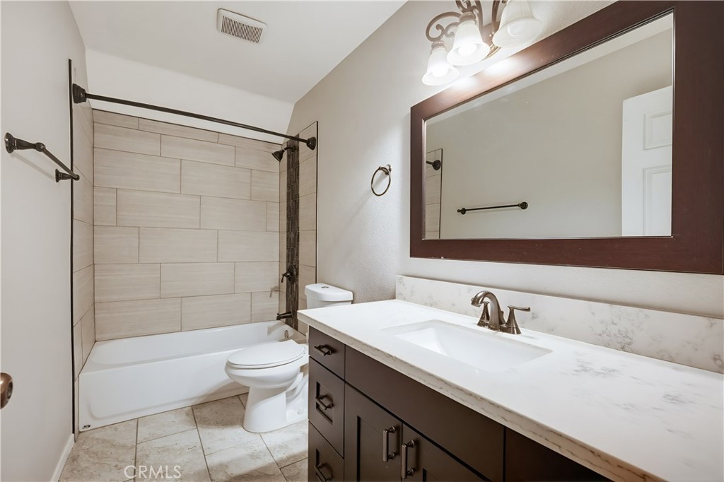 MLS #WS25269257 image #18